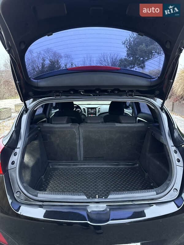 Хэтчбек Hyundai i30 2013 в Днепре