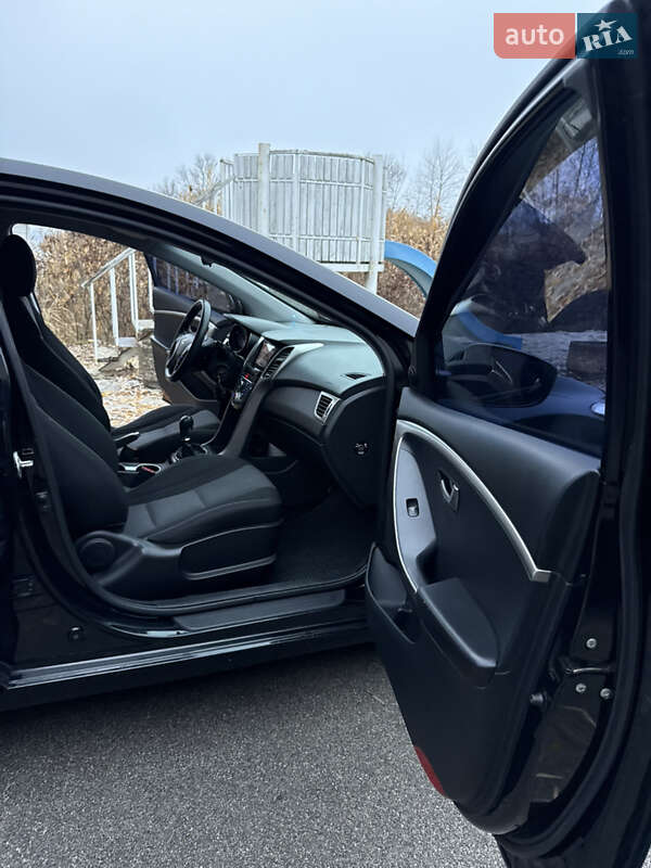 Хэтчбек Hyundai i30 2013 в Днепре