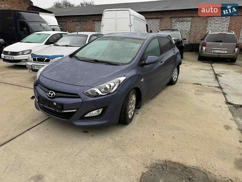 Хэтчбек Hyundai i30 2013 в Днепре