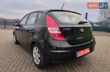Хэтчбек Hyundai i30 2009 в Ковеле