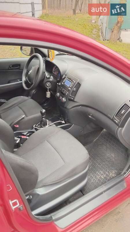 Хэтчбек Hyundai i30 2010 в Харькове фото 6 Хэтчбек Hyundai i30 2010 в Харькове