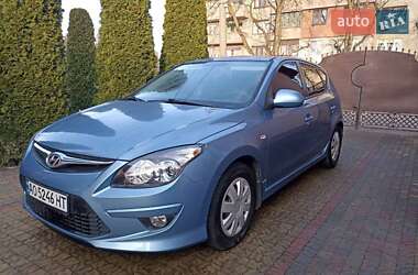 Хетчбек Hyundai i30 2011 в Сваляві