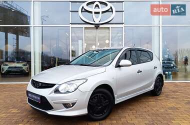 Хэтчбек Hyundai i30 2011 в Киеве