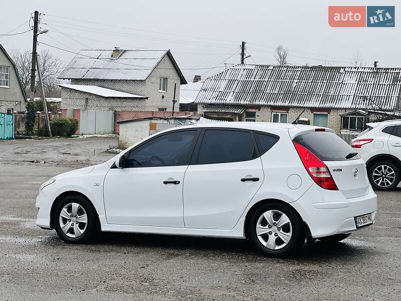 Хэтчбек Hyundai i30 2010 в Харькове фото 6 Хэтчбек Hyundai i30 2010 в Харькове