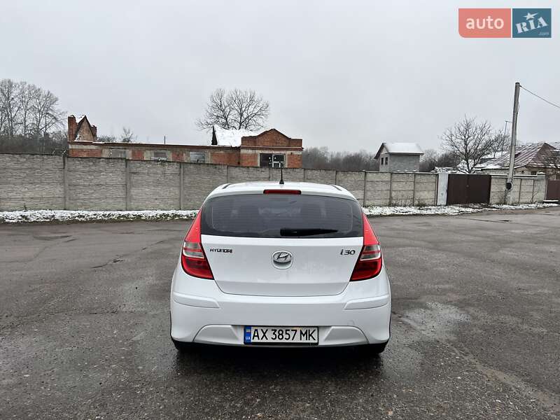 Хэтчбек Hyundai i30 2010 в Харькове фото 8 Хэтчбек Hyundai i30 2010 в Харькове