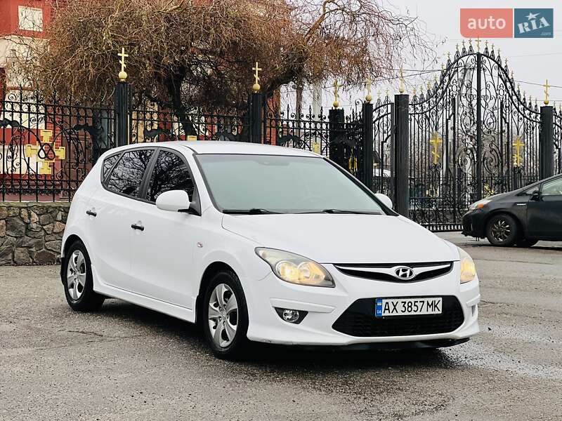 Хэтчбек Hyundai i30 2010 в Харькове фото 13 Хэтчбек Hyundai i30 2010 в Харькове
