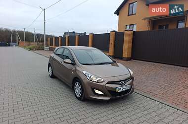Хэтчбек Hyundai i30 2014 в Хмельницком