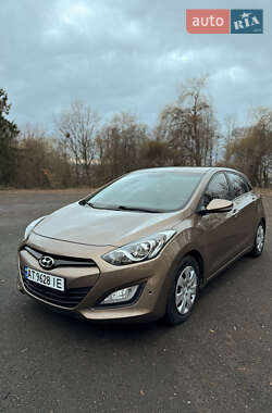 Хэтчбек Hyundai i30 2013 в Калуше