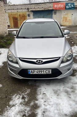 Хэтчбек Hyundai i30 2010 в Запорожье