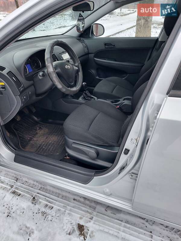 Хетчбек Hyundai i30 2009 в Харкові