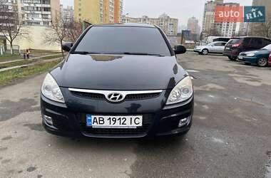 Хэтчбек Hyundai i30 2008 в Киеве