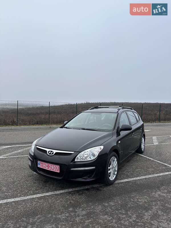Універсал Hyundai i30 2008 в Рівному