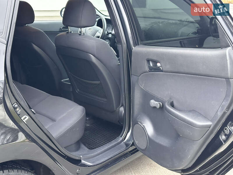 Хетчбек Hyundai i30 2008 в Луцьку фото 15 Хетчбек Hyundai i30 2008 в Луцьку