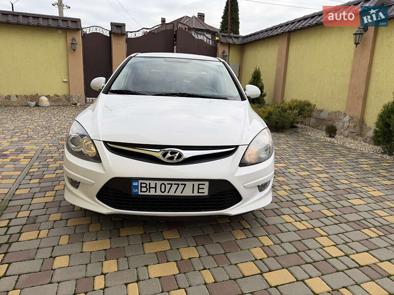 Hyundai i30 2011