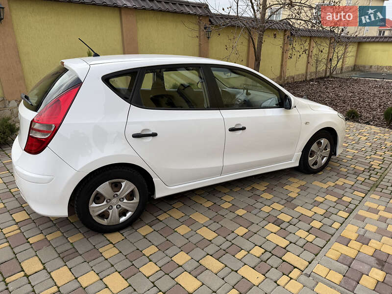Хетчбек Hyundai i30 2011 в Одесі