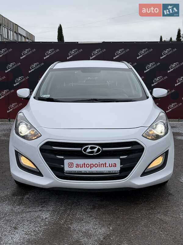 Універсал Hyundai i30 2015 в Сумах