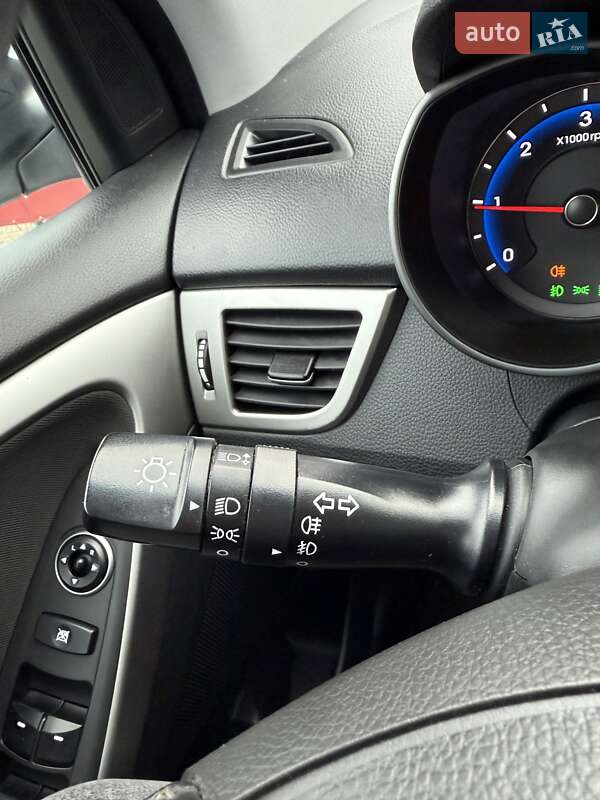 Універсал Hyundai i30 2015 в Сумах