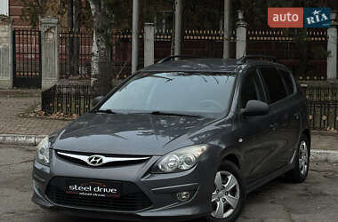 Универсал Hyundai i30 2010 в Николаеве