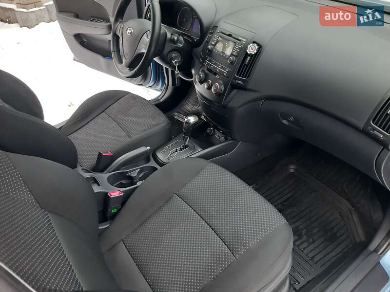 Хетчбек Hyundai i30 2011 в Житомирі