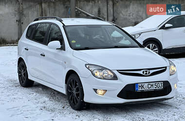 Универсал Hyundai i30 2011 в Виннице
