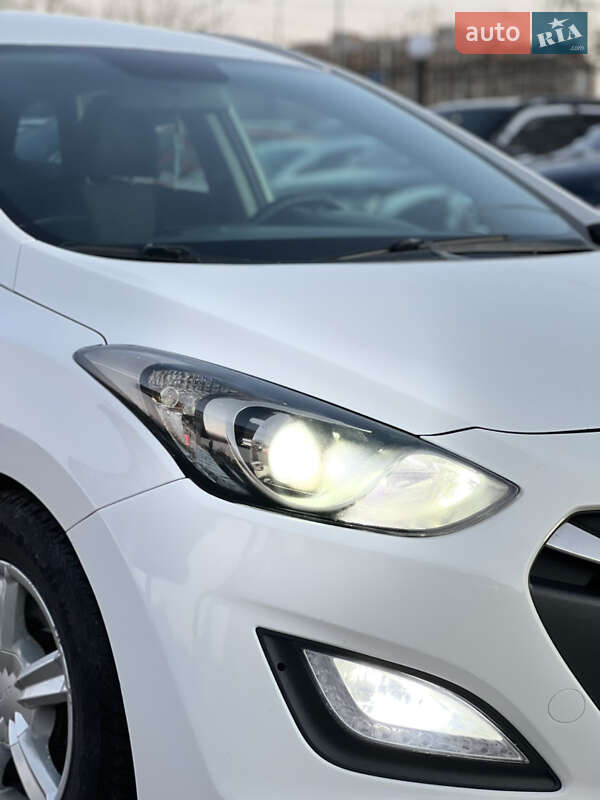 Універсал Hyundai i30 2013 в Миколаєві