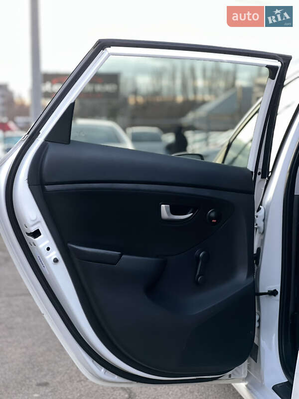 Універсал Hyundai i30 2013 в Миколаєві