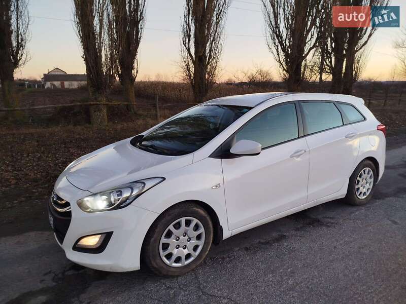Универсал Hyundai i30 2013 в Виннице
