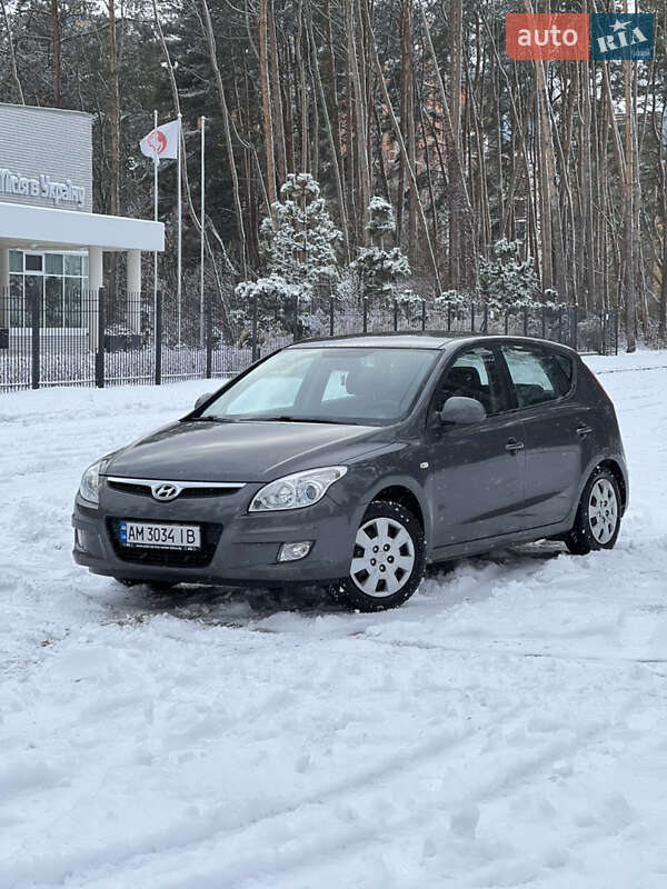 Хетчбек Hyundai i30 2008 в Житомирі