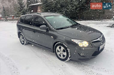 Універсал Hyundai i30 2010 в Харкові