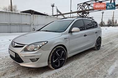 Універсал Hyundai i30 2011 в Києві