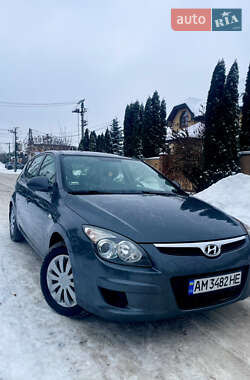 Хэтчбек Hyundai i30 2009 в Киеве