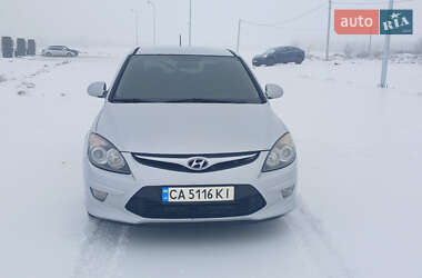 Хетчбек Hyundai i30 2011 в Умані