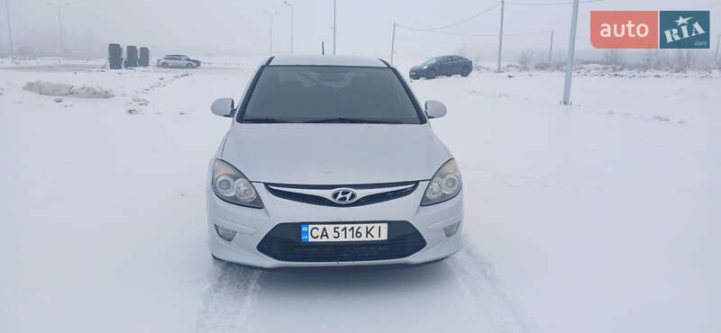 Hyundai i30 2011