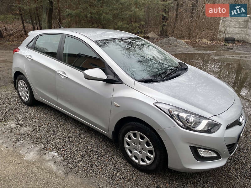 Hyundai i30 2013