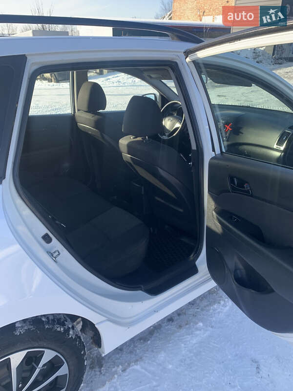 Универсал Hyundai i30 2011 в Ватутино