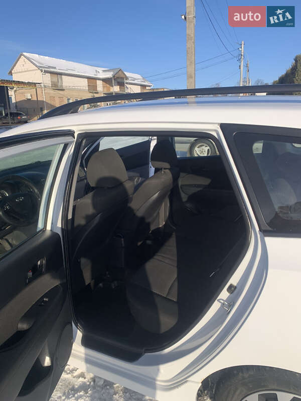 Универсал Hyundai i30 2011 в Ватутино