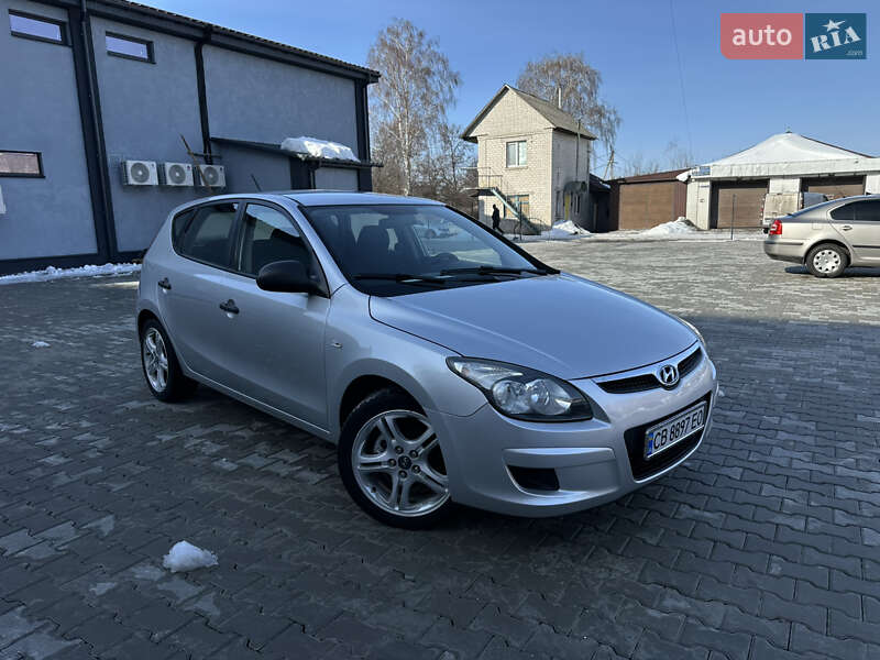 Хэтчбек Hyundai i30 2009 в Нежине