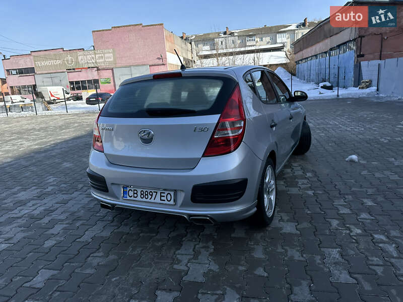 Хэтчбек Hyundai i30 2009 в Нежине
