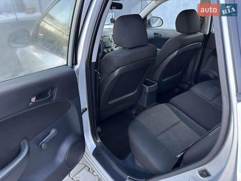 Хэтчбек Hyundai i30 2009 в Нежине