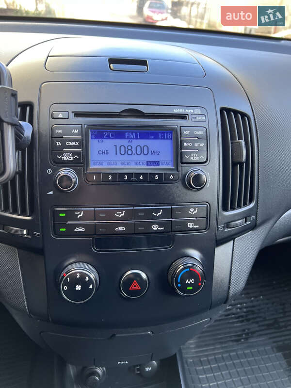 Хэтчбек Hyundai i30 2007 в Луцке