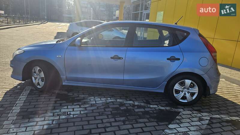 Хэтчбек Hyundai i30 2011 в Ровно