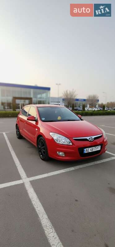 Хетчбек Hyundai i30 2007 в Дніпрі