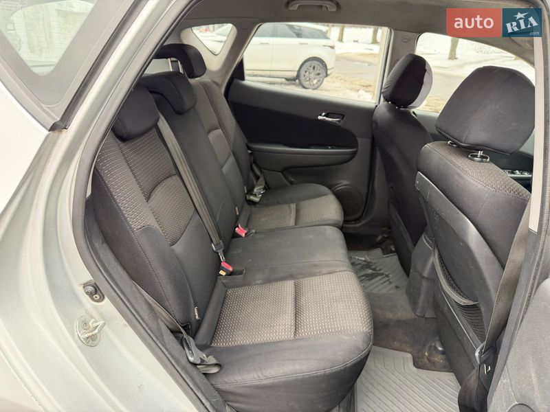 Хэтчбек Hyundai i30 2007 в Каменском