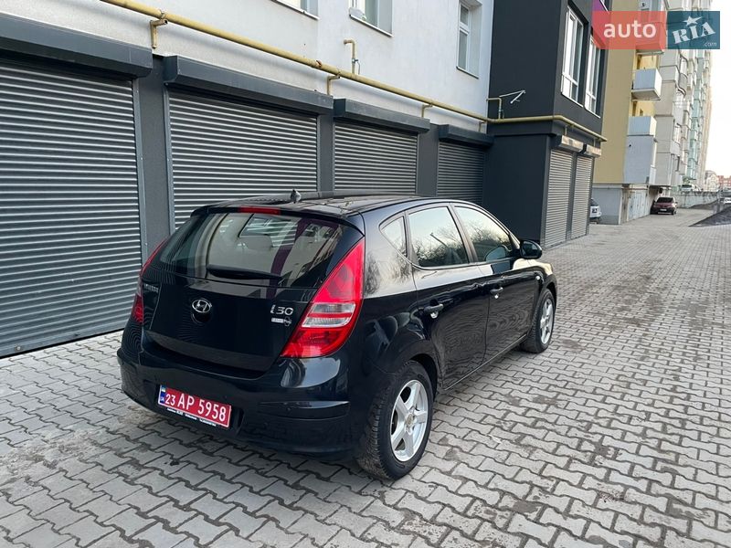 Хэтчбек Hyundai i30 2009 в Хмельницком