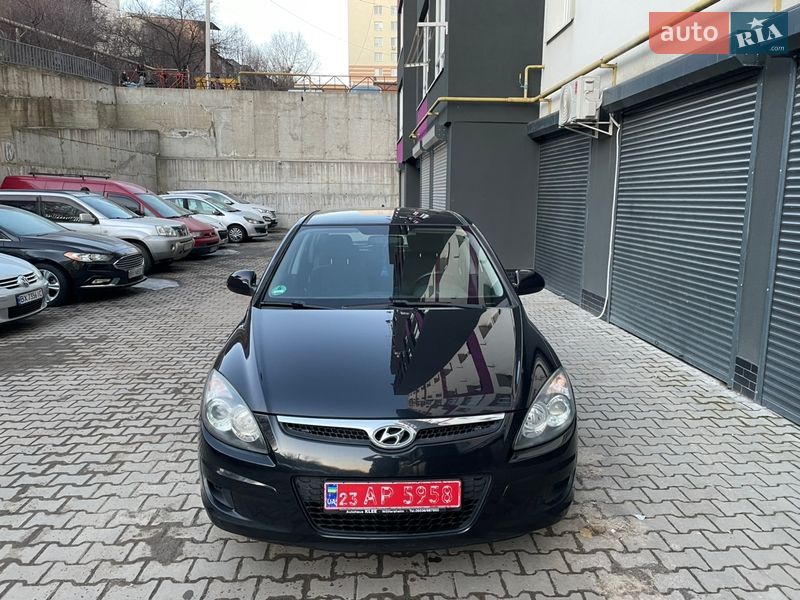 Хэтчбек Hyundai i30 2009 в Хмельницком