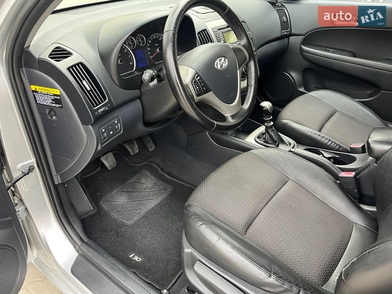 Универсал Hyundai i30 2008 в Тернополе