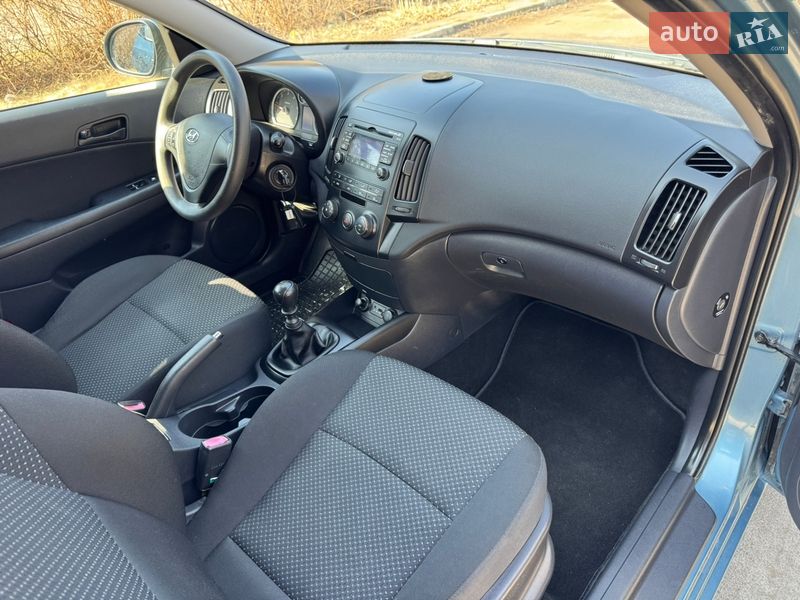 Хетчбек Hyundai i30 2010 в Луцьку