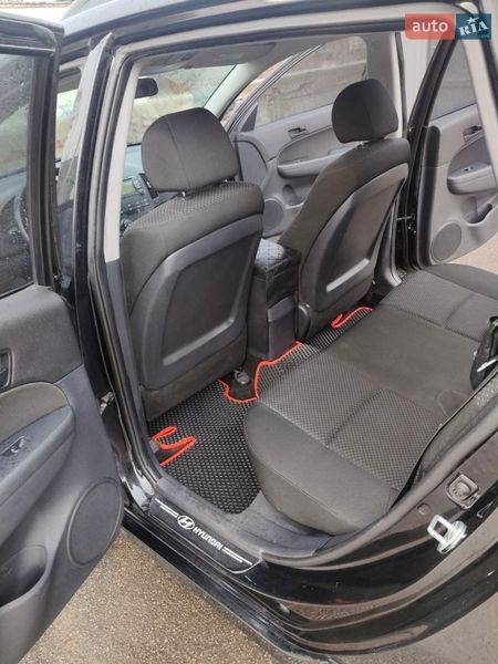 Универсал Hyundai i30 2012 в Днепре