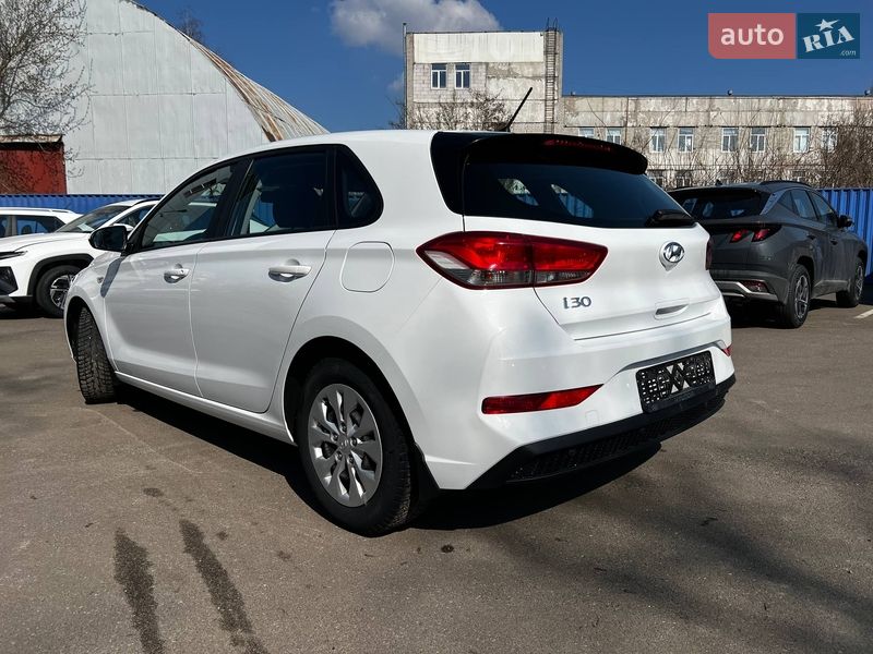 Хэтчбек Hyundai i30 2021 в Киеве