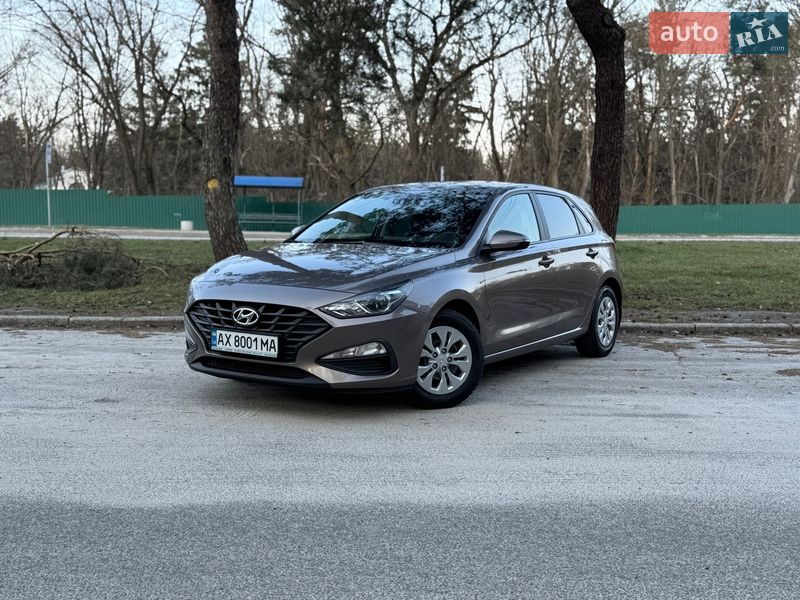 Hyundai i30 2021